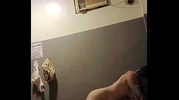 [Amateur, Me, Me Cabalga] Me Besa Mientras Me Cabalga